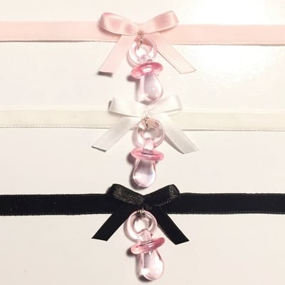 Babygirl choker / babypink pacifier