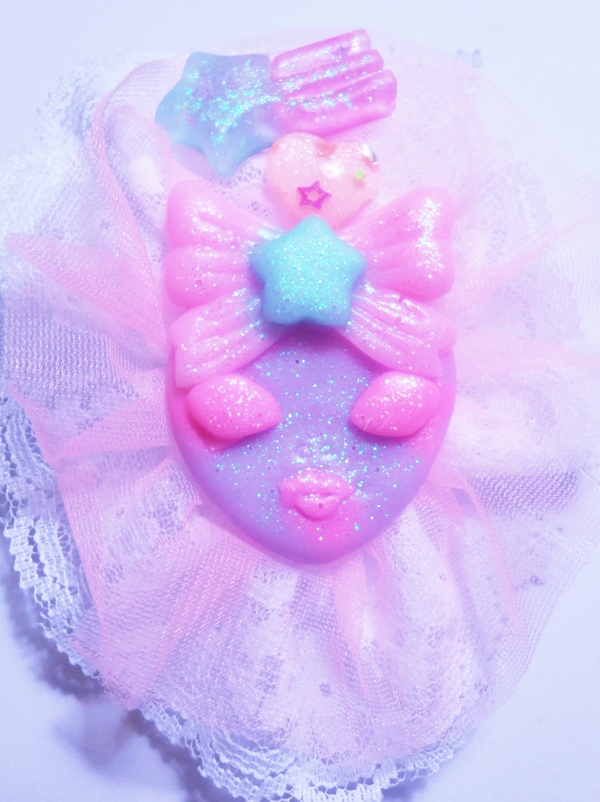 Pastel Alien Girl Hairclip⁺̣˚̣̣*̣̩⋆̩·̩̩୨˚̣̣̣̣͙୧·̩̩⋆̩*̣̩˚̣̣⁺̣‧