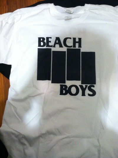 Beach flag t-shirt