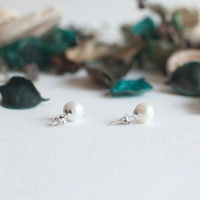 Cotton Pearl Earrings ER0885 - Thumbnail 1