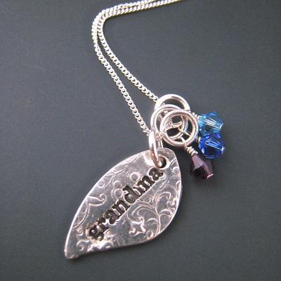 Grandma leaf necklace with 3 birthstones