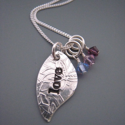 Love leaf necklace with 3 birthstones