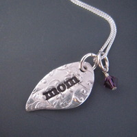 Mom Leaf Necklace with 1 Birthstone - Thumbnail 1