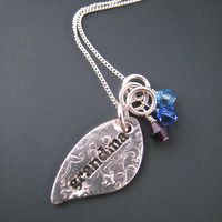 Mom Leaf Necklace with 3 Birthstones - Thumbnail 2