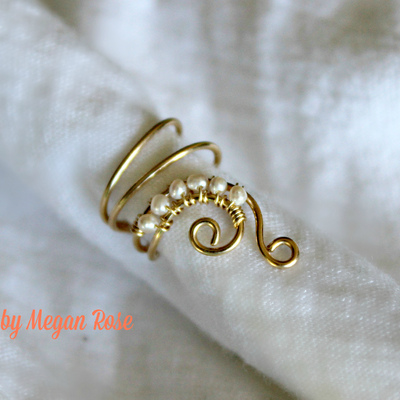 Ear cuff with freshwater pearl