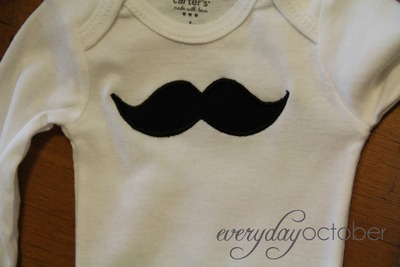 Mustache bodysuit long sleeve 