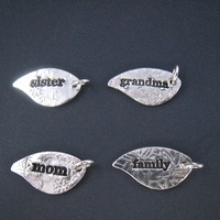 Leaf Charm Bracelet - Thumbnail 4