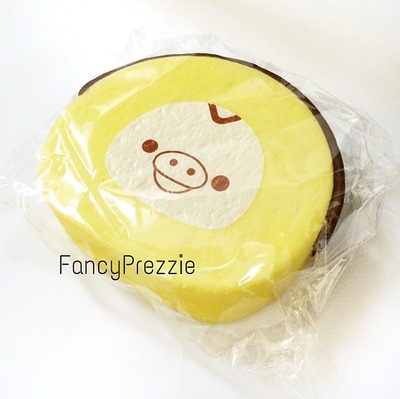 Jumbo Kiroiitori Cake Roll Squishy