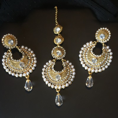 Zamanna tikka and earring set 