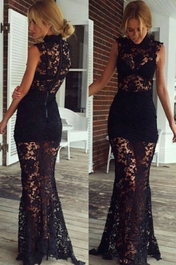 Black Lace Diva Maxi 2