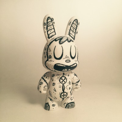 Bugga bunny vinyl figure