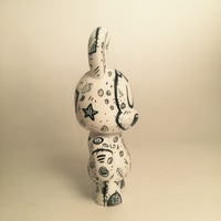 Bugga Bunny vinyl figure - Thumbnail 3