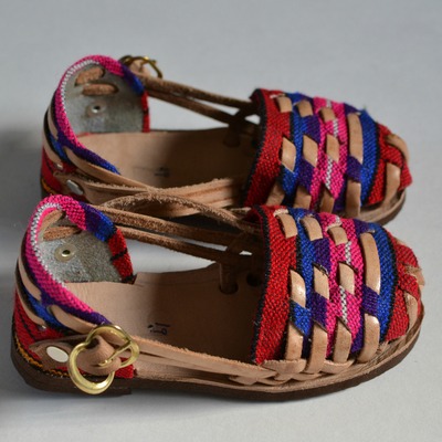 Infant/toddler huaraches (sandals) size 19/us 3.5