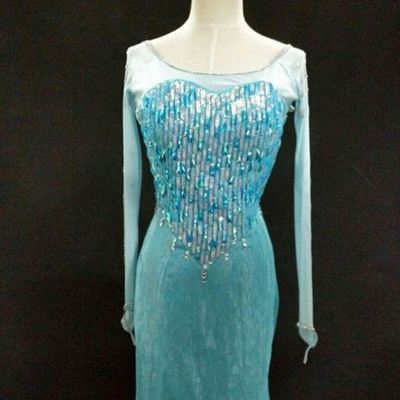 J999 one piece without cape