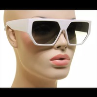 Kiss My Kardash Shades - Thumbnail 1