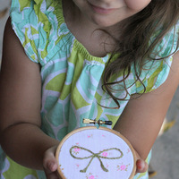 Tiny Bow Hoop (Vintage Pink) - Thumbnail 1