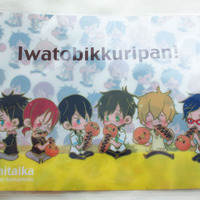 Free! Haru with Iwatobi Bread Keychain - Thumbnail 3