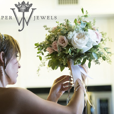 4-tier bouquet pendant