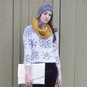 snowflake - the fuzzy sweater - Thumbnail 2