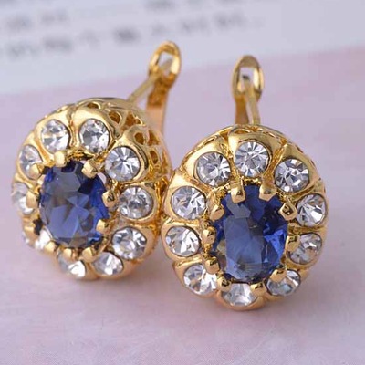 Stunning gold cz earrings - Thumbnail 5