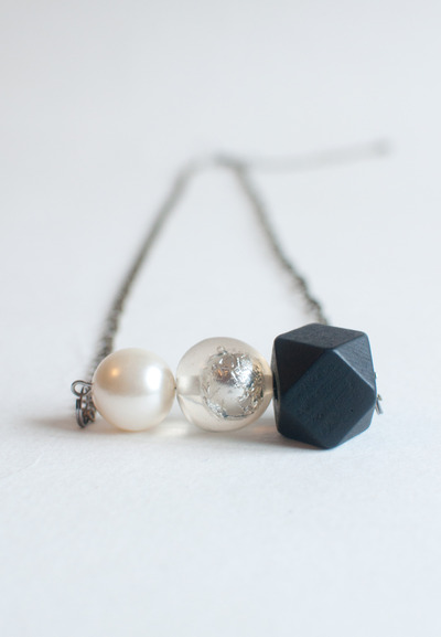 Black & White Transparent Bead Necklace NL0899