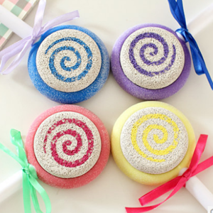 treat yourself - the foot exfoliator - Thumbnail 2