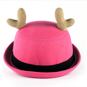 reindeer - the top hat