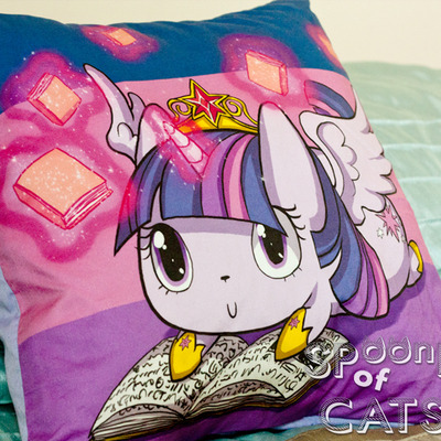 Twlight pony cat pillowcase