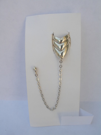 Chevon with chain Cuff