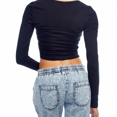 Black basic 90s crop top