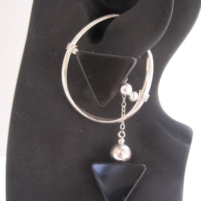 Triangle - black bead - Thumbnail 5