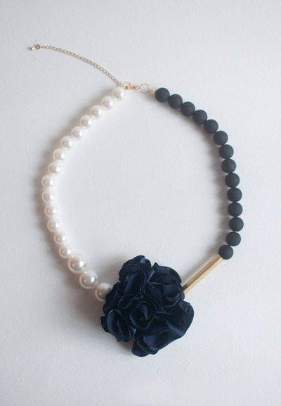 Silk Flower Statement Necklace NL0914