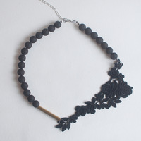 Onyx Matte Lace Metal Necklace NL0910 - Thumbnail 3