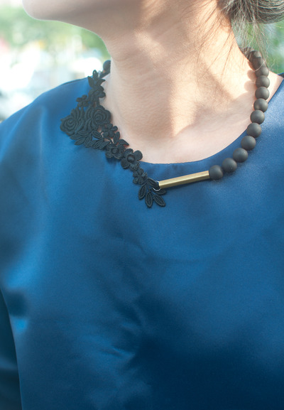 Onyx Matte Lace Metal Necklace NL0910