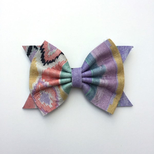 Aztec Classic Leather Bow 