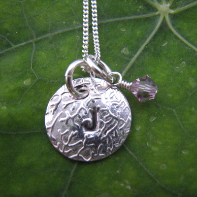 1 initial necklace (m) with birthstone