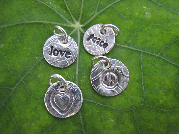 Round Charm small