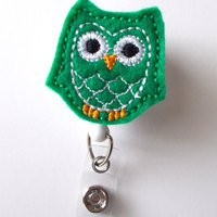 Kelly Green Owl - Retractable ID Felt Badge Holder - Name Badge Holder - Nurse Gift - Nursing Badge Clip - Nurse Badge Holder - Thumbnail 2