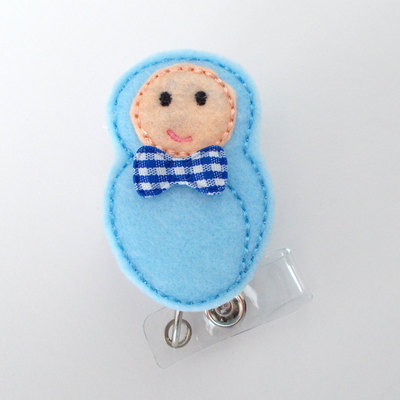 Baby with bow felt badge (fair skin tone) - retractable badge reel - name badge holder - picu - nurse badge holder - nursing badge clip - rn