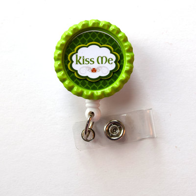 Kiss me ii - cute badge holder - nurses badge holder - st patty&#39;s day badge - nursing badge holder - teacher badge reel - rn badge reel