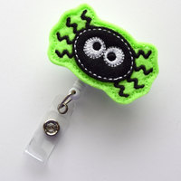 Green Spider - Retractable ID Badge Reel - Name Badge Holder - Nursing Badge - Nurse Badge Holder - Nursing Badge Clip - Felt Badge - Thumbnail 1
