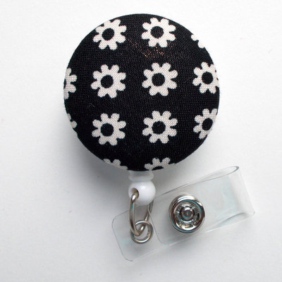 Black and white daisy - nurse badge holder - flower badge reel - retractable badge reel - teacher badge - cute badge reel - hospital badge