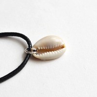 Cowrie Shell Choker, Shell Necklace, Shell Choker, Cowrie Shells, Choker, Summer Necklace, Beach Jewelry - Thumbnail 1