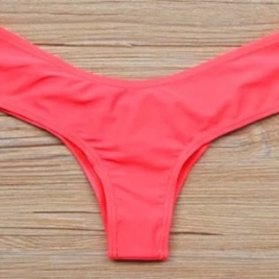 Coral cheeky scrunch bottom