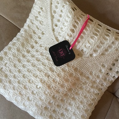 White chic crochet bikini cover up