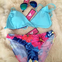 Paradise Ready Reversible Bikini Set - Thumbnail 2