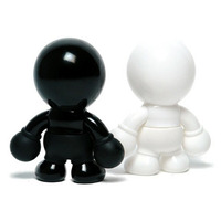 Cosmo Liquid Unpainted Punchball Garage Toy Fight Figure - Thumbnail 1