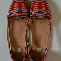 Size 38 US 7.5 Women's Caites - Thumbnail 1