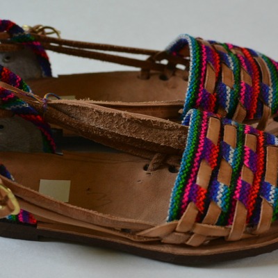 Size 23 us 7 infant/toddler caites