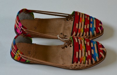 Size 38 US 7.5 Women's Caites